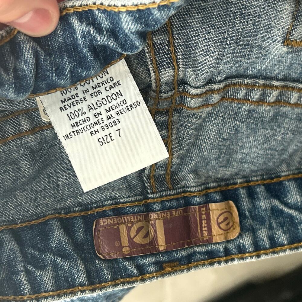 VTG y2k Women's Mid Rise L.E.I. Medium Wash Blue Denim Cheeky Jean Shorts Sz 6 - Picture 3 of 6